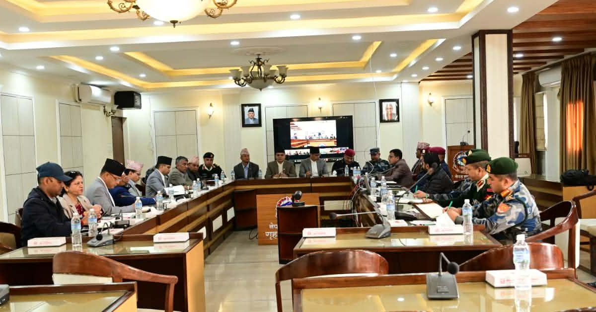 उम्मेदवारले छत खोलेर हिंड्न मिल्ने गाडी प्रयोग गर्न नपाउने