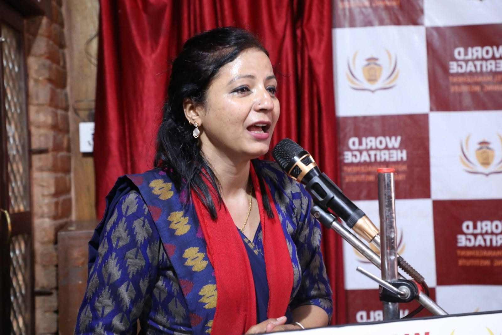 रास्वपाभित्र गुटबन्दी र संरक्षणवाद रहेको संकेत गर्दै एमाले छाडेर रास्वपा पुगेकी सापकोटाको सार्वजनिक असन्तुष्टि