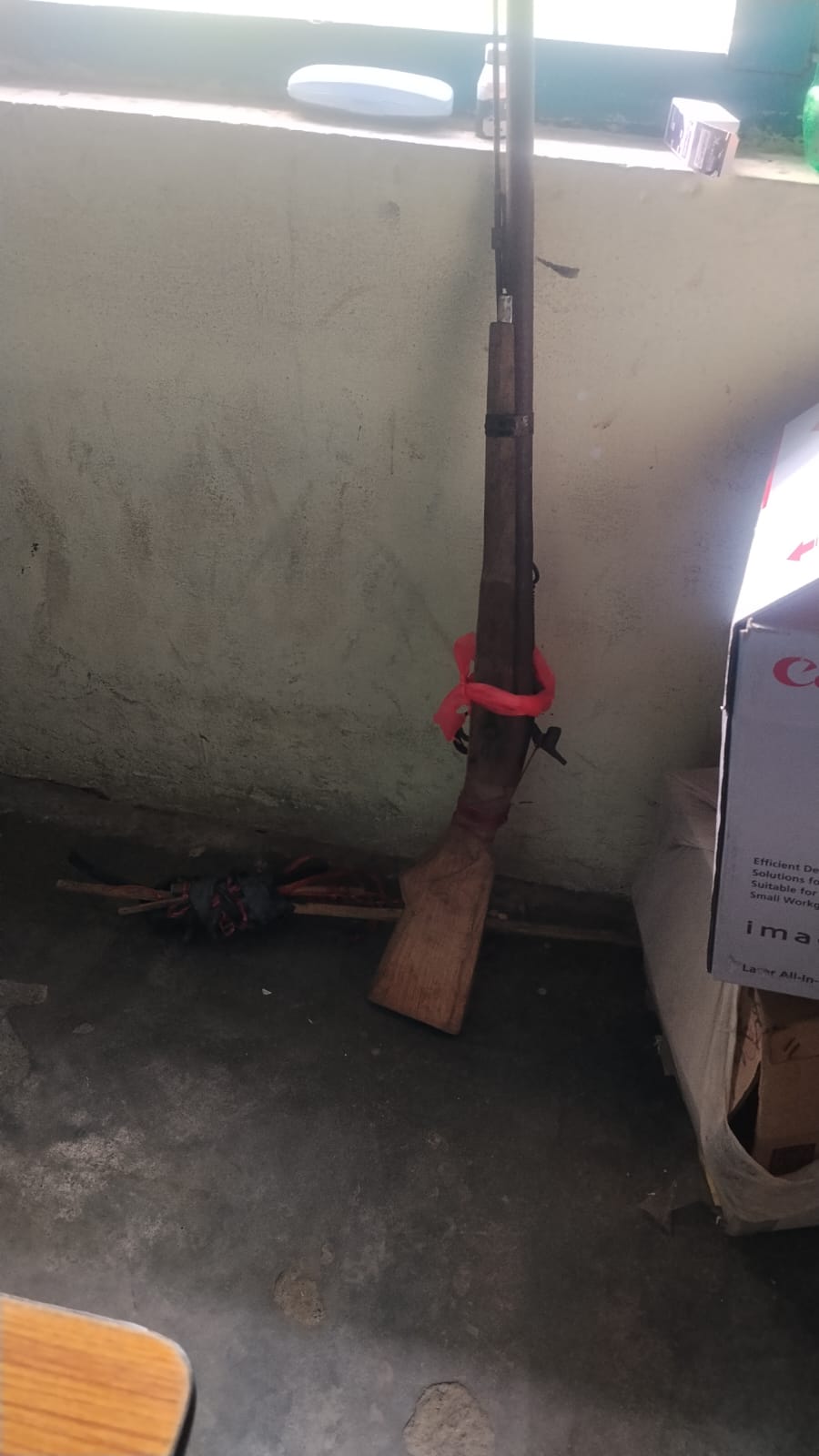 निजगढको रतनपुरबाट अवैध हातहतियारसहित एकजना सिकारी पक्राउ